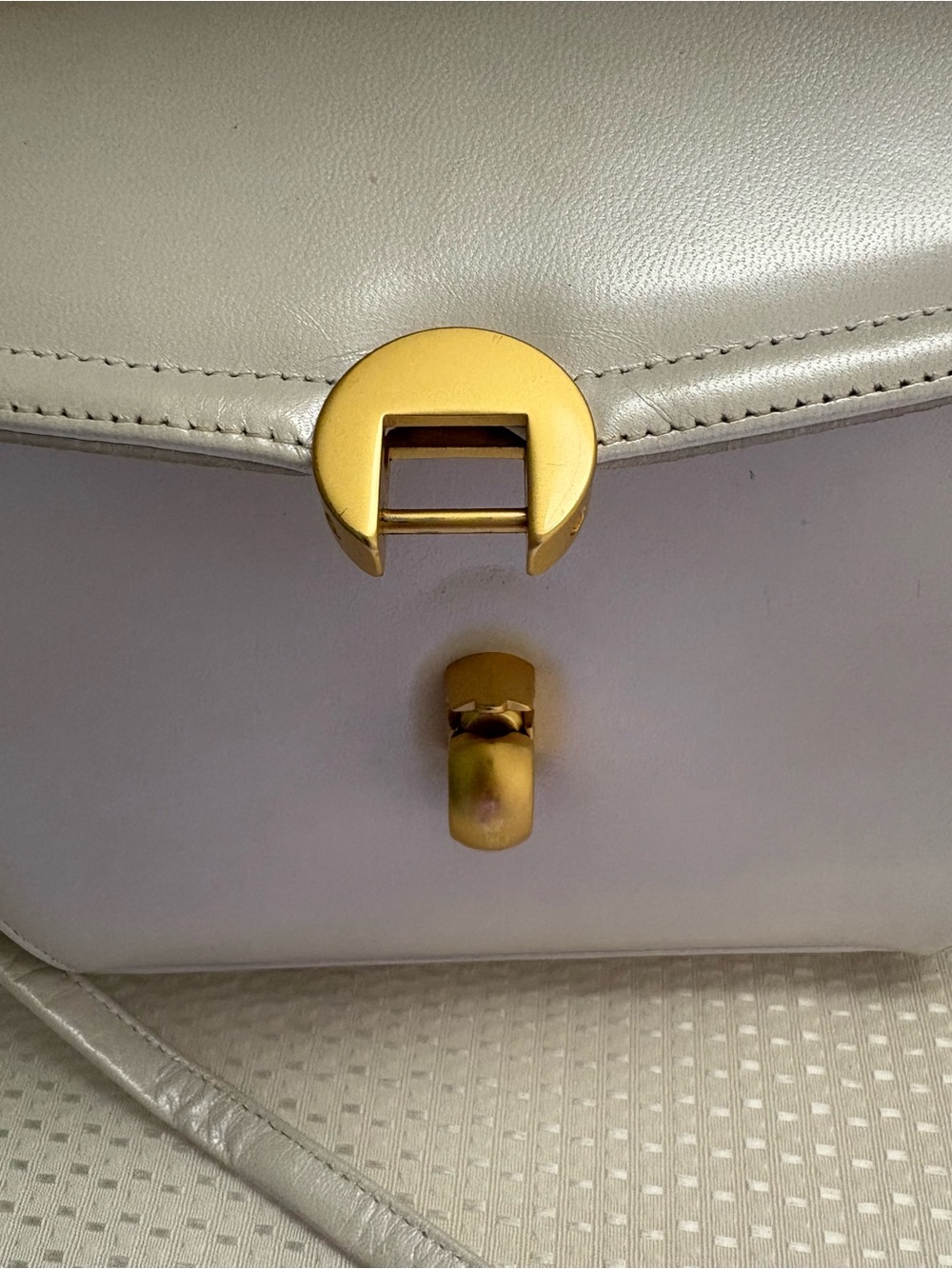Classic Cream Leather Shoulder Bag with Gold Hardware